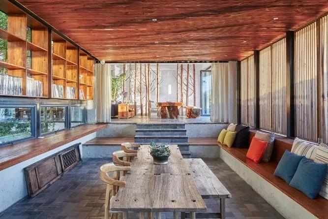 慢综艺之光拒绝剧本测评数十家“顶级”民宿，第一期就是浮云牧场