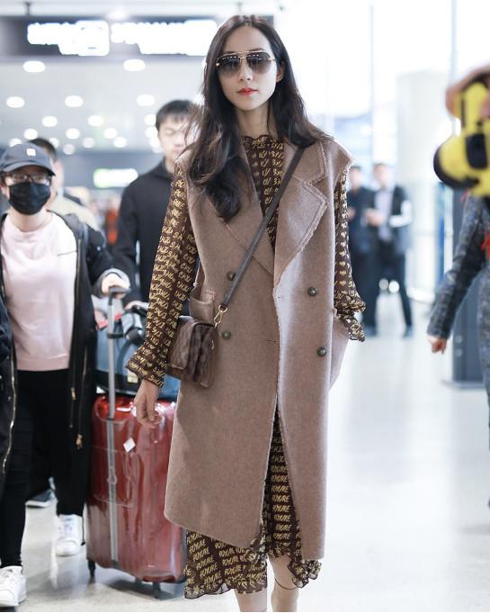 怎么识别真假lv包包的方法,如何辨别真假lv包包卡扣