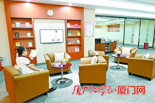 招商银行厦门分行：老“百佳”书写服务新“文章”，该行多维度发力不断提升客户服务体验，赢得良好口碑