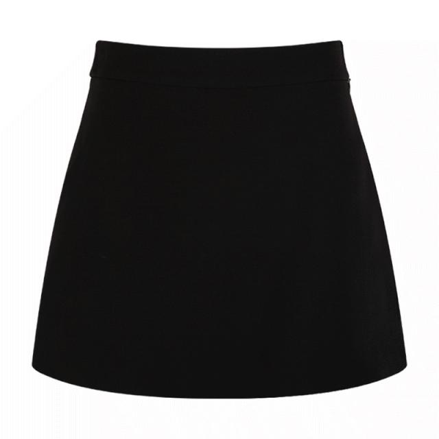 比起《女王的棋局》，女王的衣橱才是经典所在