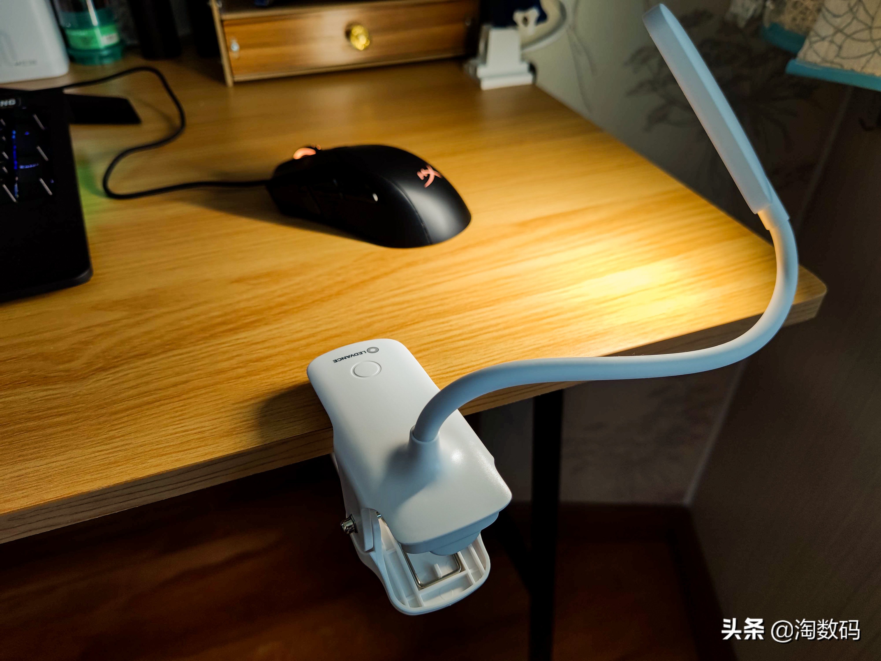 ￥9块9的德国LED充电台灯？105年欧司朗血统能否传承，开箱晒个单