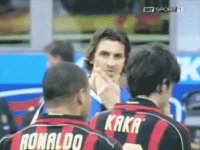 绿茵信仰罗纳尔多第三关花式,冲阵无双