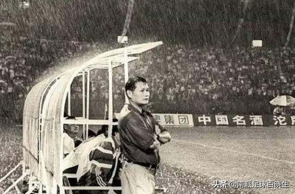 闄堜害鏄庝緺瀹㈣鐓х墖,渚犲琛岄檲浜︽槑涓撹