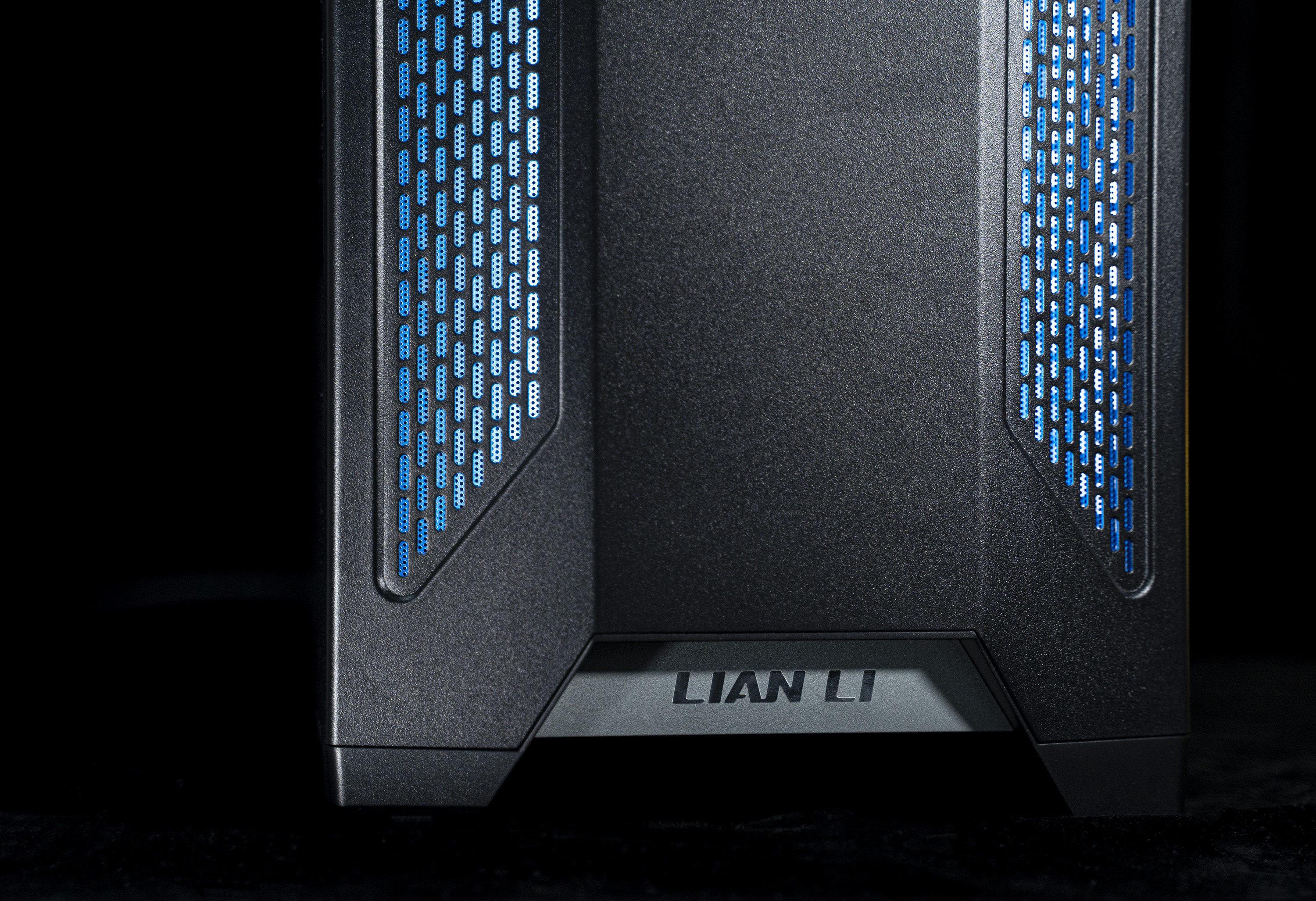 联力鬼斧机箱使用感受,联力鬼斧机箱装机配件推荐