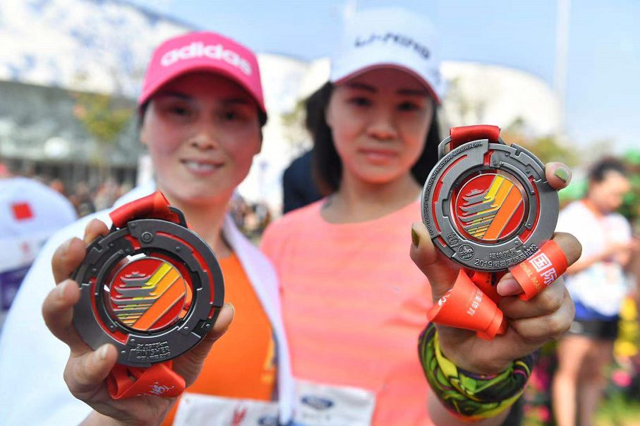 万人高呼!一场马拉松,认清了南昌的真面目