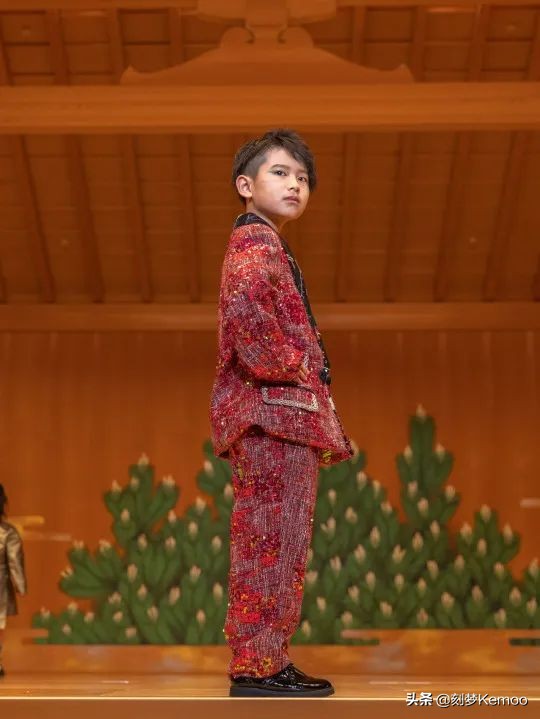 北美国际时装周儿童秀场,国潮时装周儿童