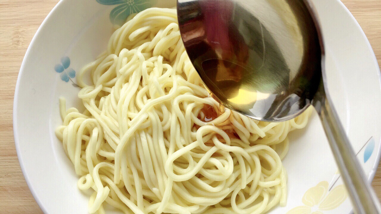 如何做出一碗好吃的燃面,一碗正宗的燃面