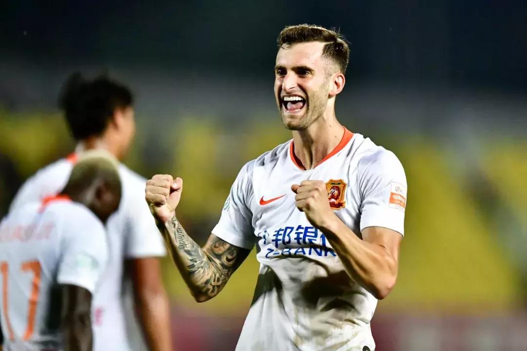 巴普蒂斯唐建功，埃弗拉锁定胜局！武汉卓尔客场2:0力克北京人和