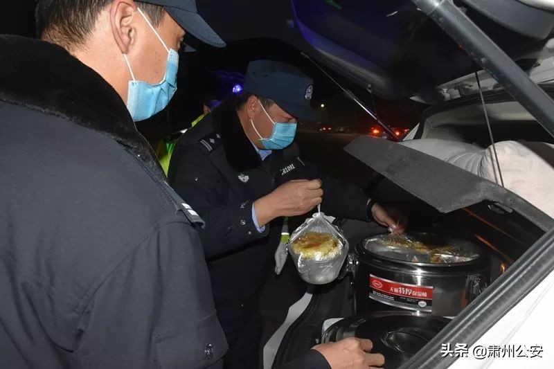 元宵节暖心汤圆送一线抗疫英雄,元宵佳节送汤圆情暖前线防疫人