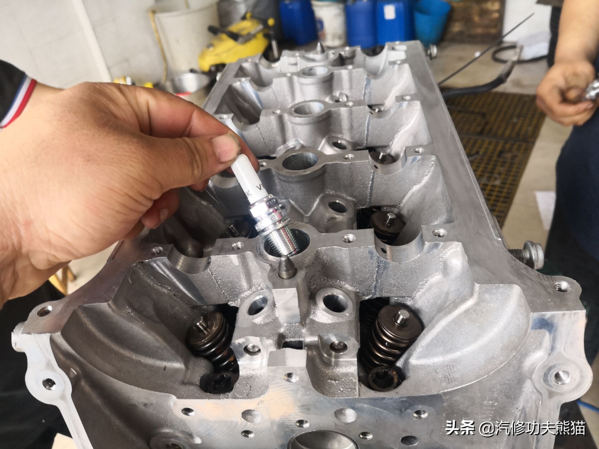 大众夏朗烧机油用什么燃油宝,2012款夏朗2.0t烧机油怎么处理