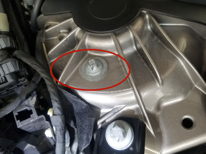 71万宝马6系,30万买宝马740哪一年