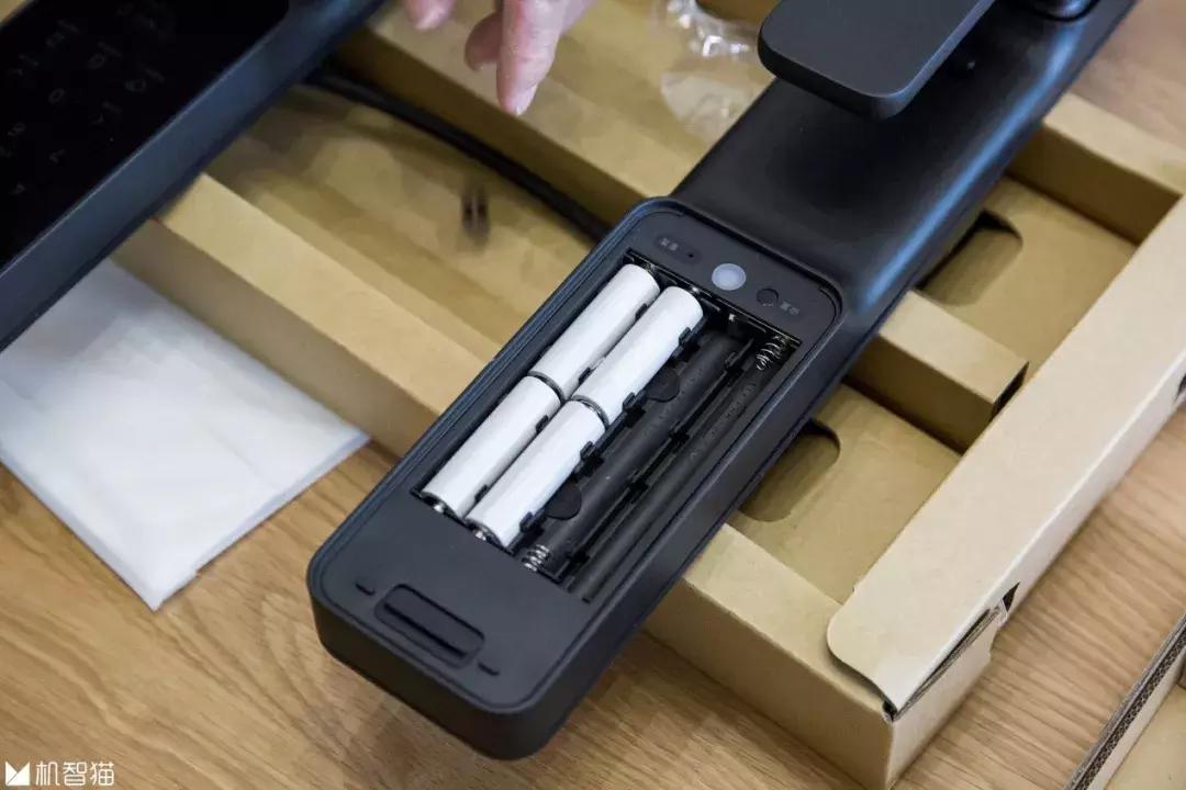 小米智能锁钥匙锁门,小米全自动智能锁出门反锁