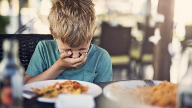 婴儿蜂蜜中毒的症状,蜂蜜与什么同食中毒