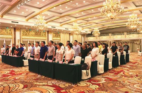 热烈庆祝商会成立的文章,热烈祝贺成立大会圆满成功