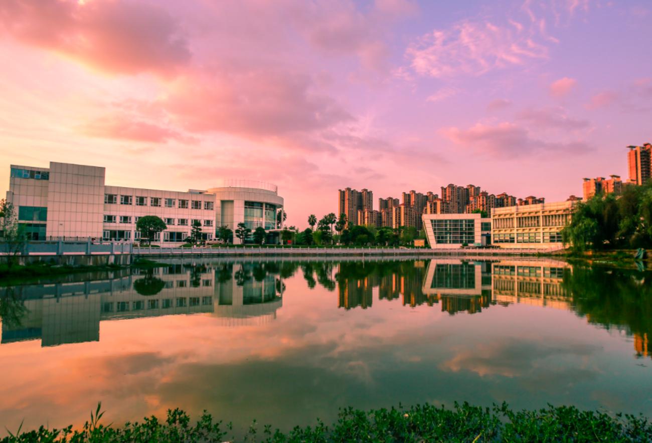 21年录取，中南大学“又”遇冷了，百年名校总遇冷，原因是啥？