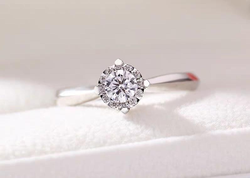 买珠宝首饰首选周六福珠宝,周六福珠宝首饰哪家最好