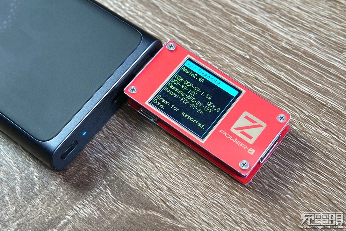 小米移动电源318w快充评测,小米plm11zm无线充电宝拆机