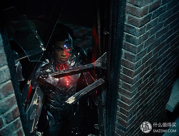 看腻了小鲜肉？《海王》凭肌肉和女神实现口碑逆袭：DC漫改指南