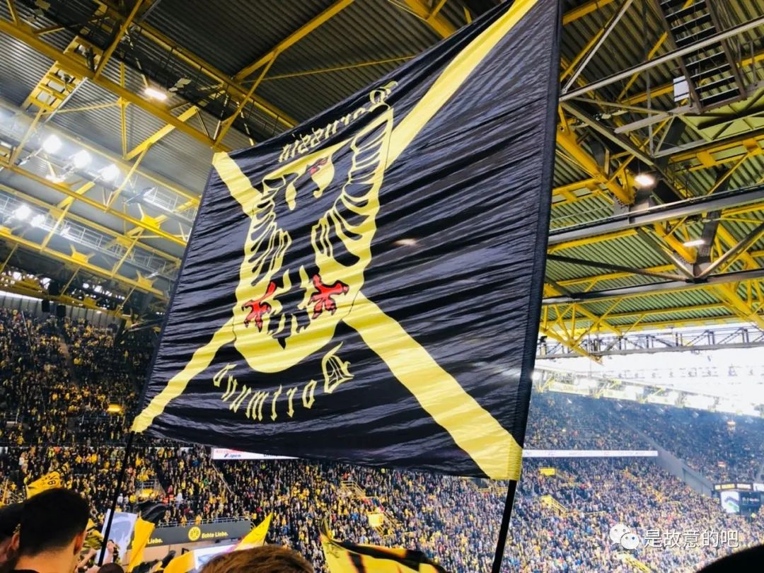 威斯特伦法魔鬼主场的比赛,威斯特伦法主场南看台球迷