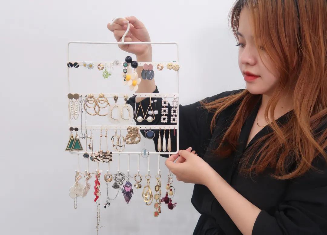 这六种人不能打耳洞,千万别随便打耳洞