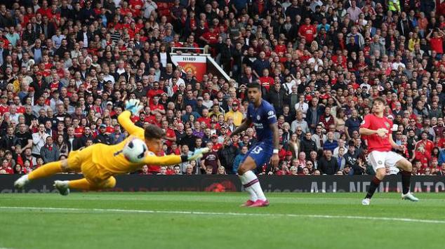 他策动切尔西疯狂的反扑，但防守糟糕，被打全场最低分