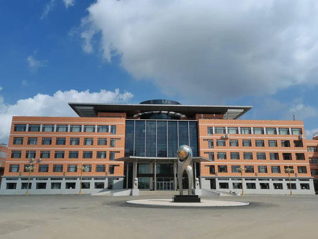 长春占地面积最大的高中,长春树仁高中和文苑高中哪个更好