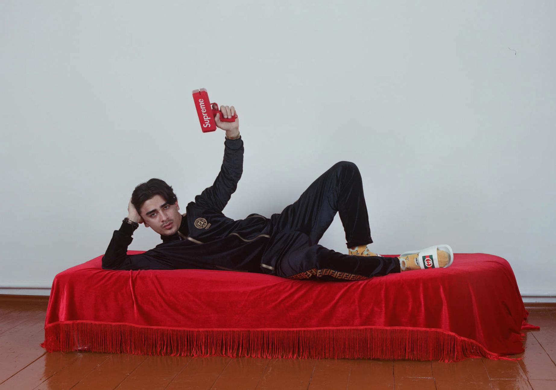 用地缘政治来思考东欧仿货流行学