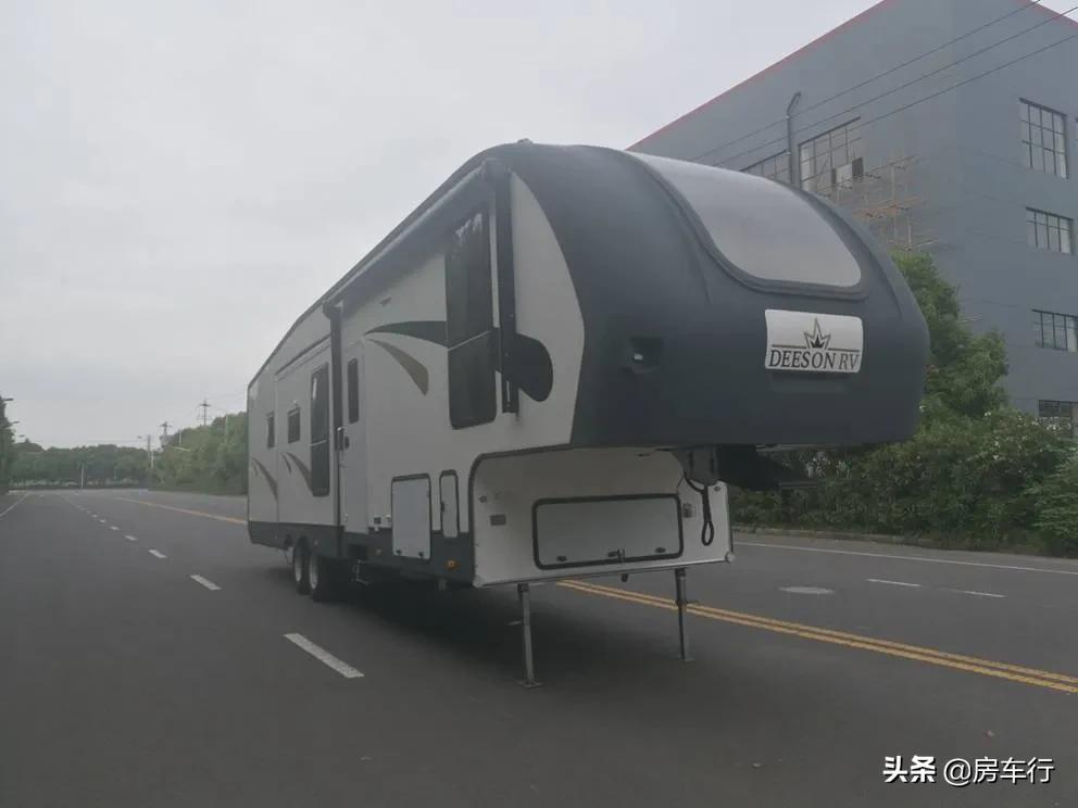 房车价格20-30万旅居型房车,第三十批江铃旅居车