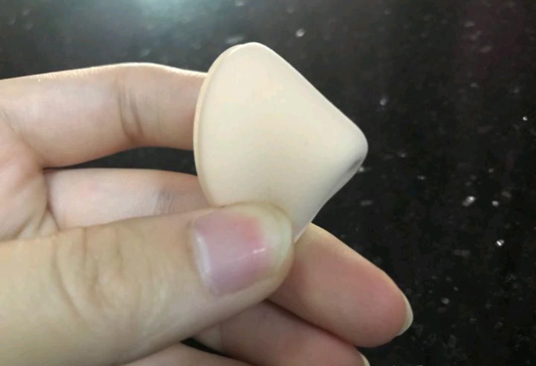 粉底液怎么化出清透的底妆,如何化出干净透亮的底妆