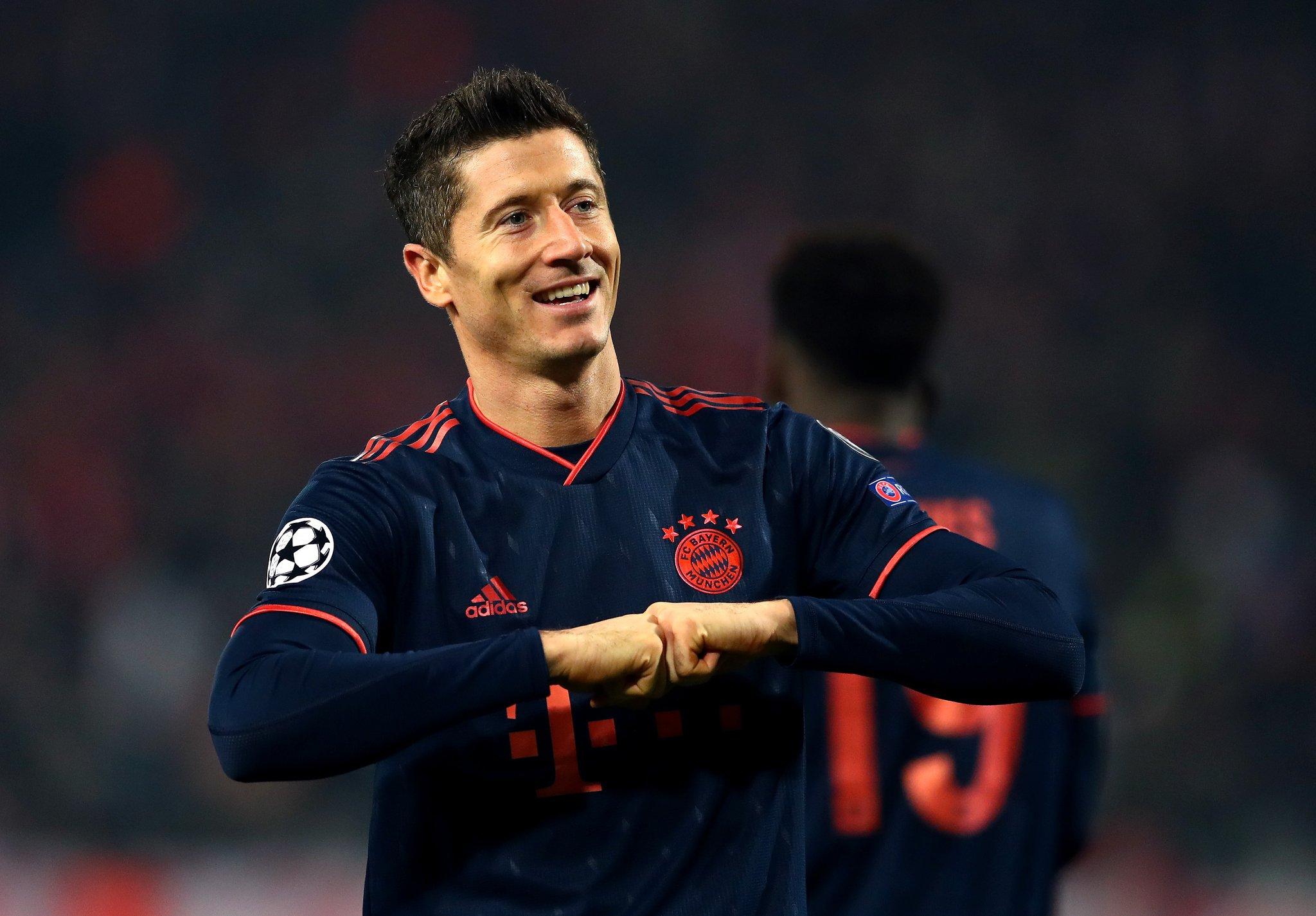 世界足坛十大女巨星,现役足坛十大球星排行