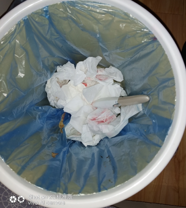 实用美妆小技巧摆脱手残 (美妆教程手残党日常)