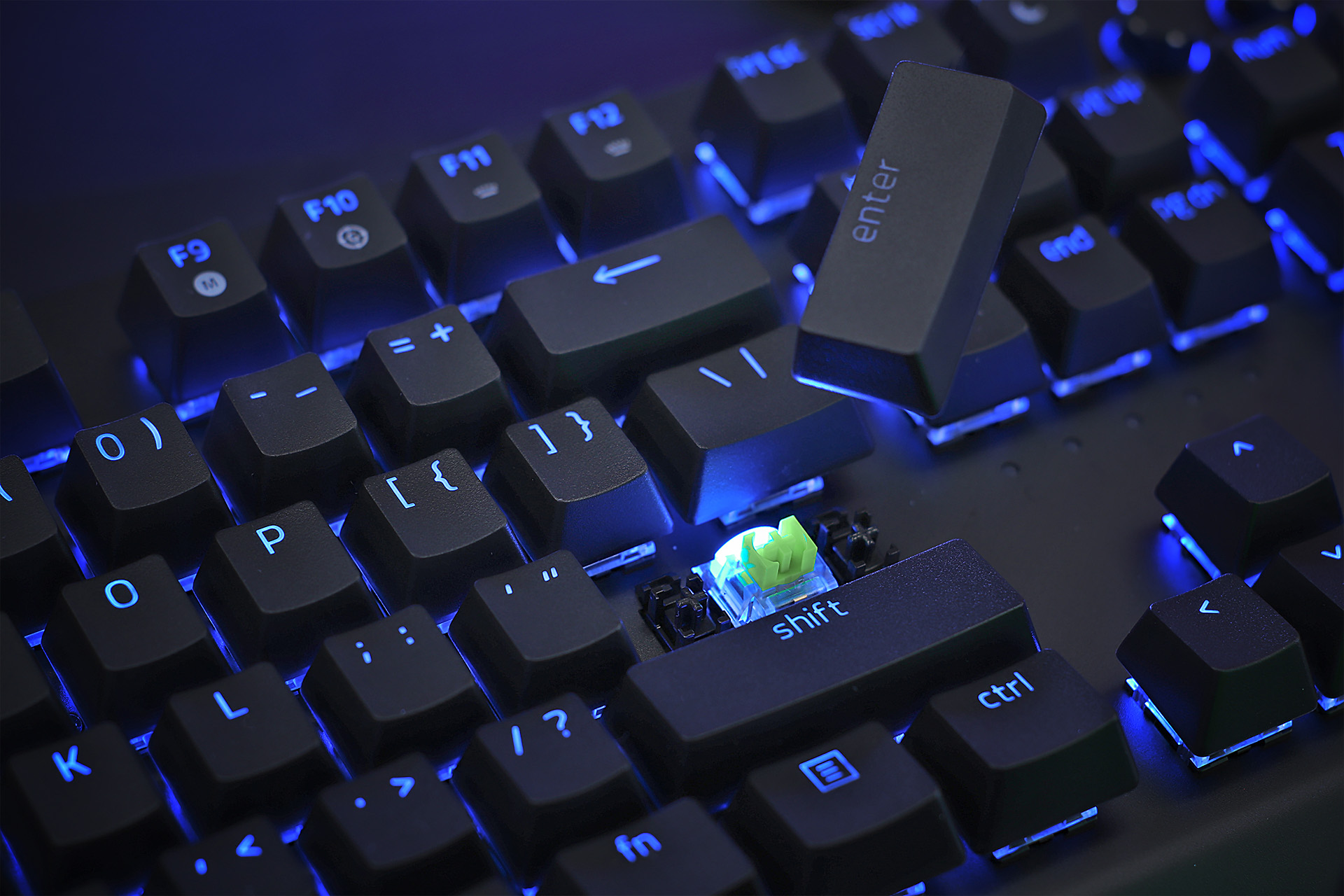 雷蛇无线入耳式游戏耳机电脑体验,雷蛇电竞耳机推荐头戴式蓝牙耳机