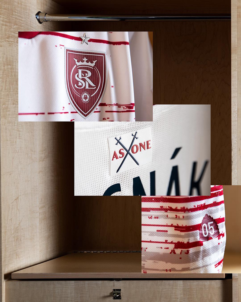 拜仁绿色球衣搭配,拜仁白金色客场球衣