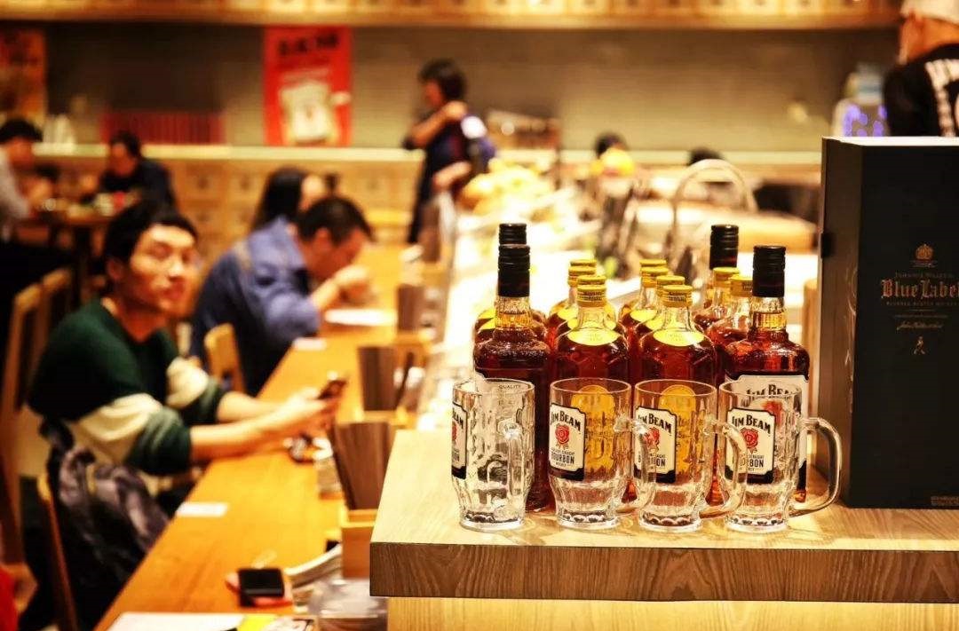 一个方法教你餐厅生意火爆,餐厅如何扭亏盈利的