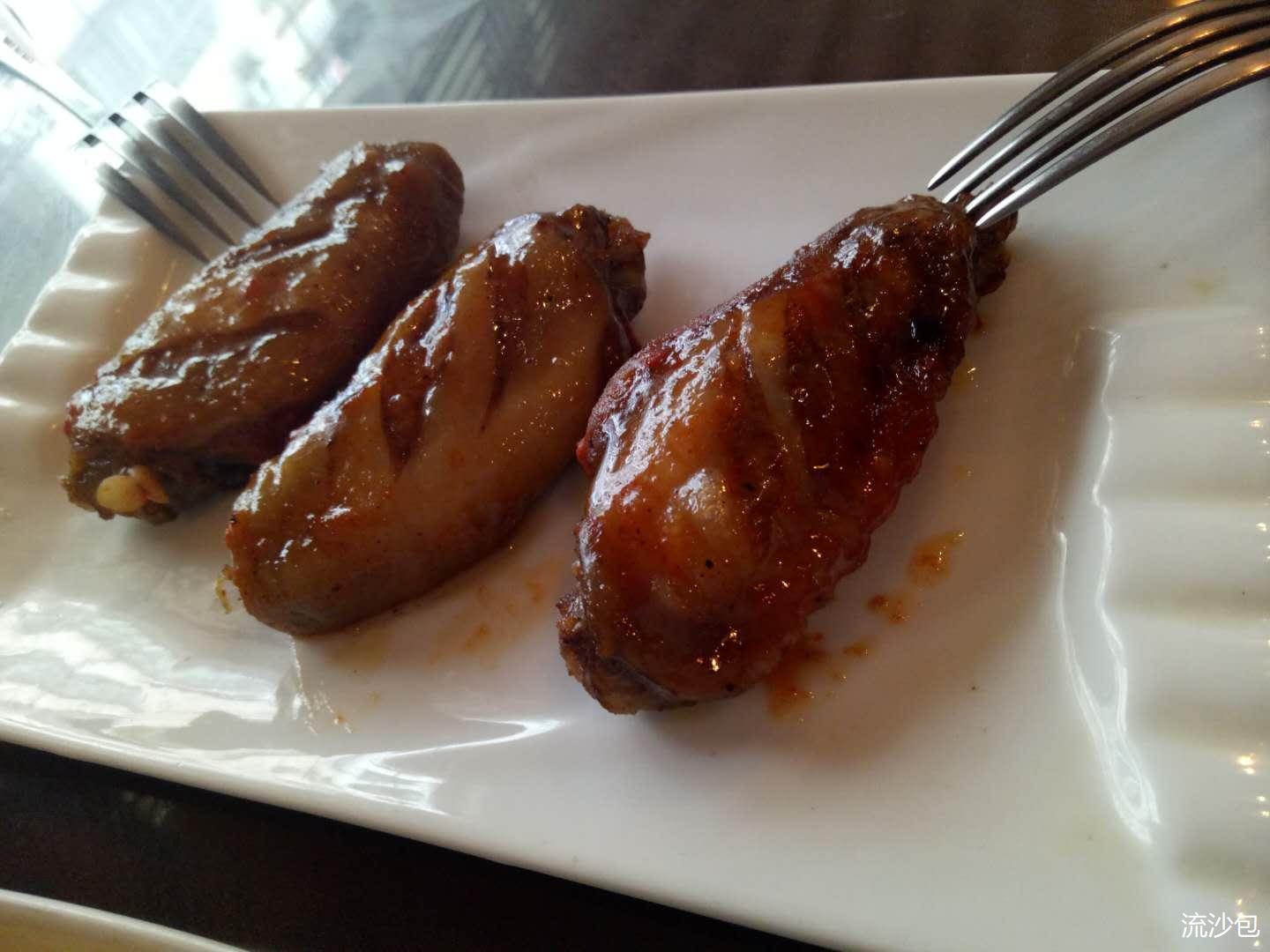 在这里也能吃到法式甜品,在这里也能吃到重庆味道