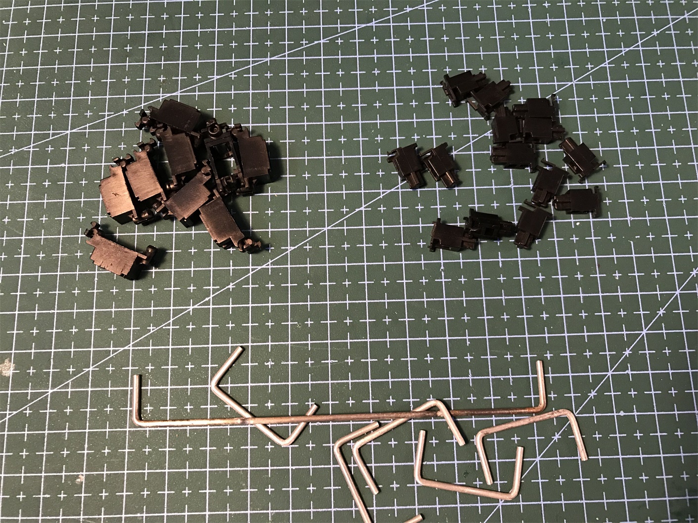 3494机械键盘,不到百元的青轴高颜值键盘