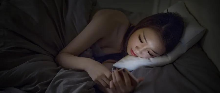 17岁了还尿床怎么治愈,19岁女孩尿床偶尔正常吗