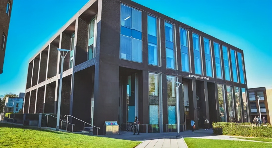 金融留学生回国就业方向,英国留学金融回国就业前景