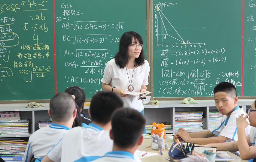 2019高中全景图,航拍二中青春