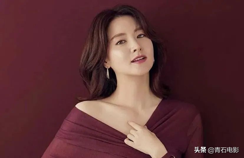 韩国两大女神全智贤pk宋慧乔,韩国逆龄女神全智贤宋慧乔