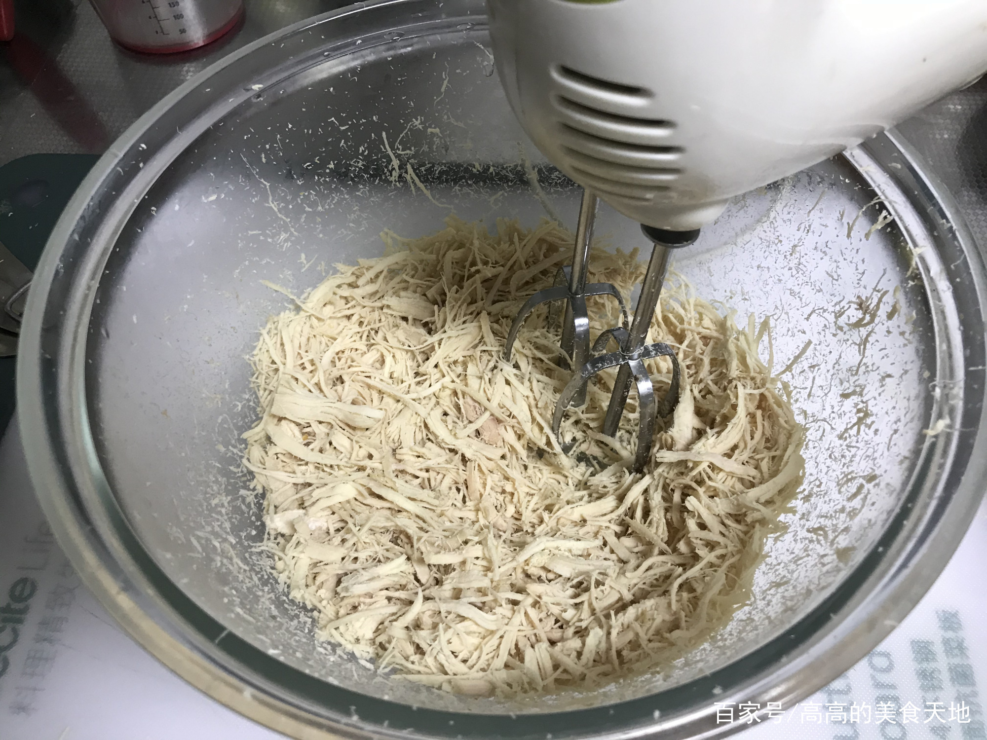 想吃肉松不用买,做法简单有技巧,难怪之前做的又干又硬不蓬松