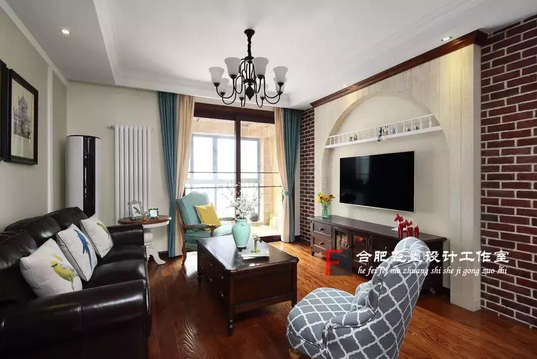 电视背景墙平面好看还是悬挂好看,入住后改电视背景墙