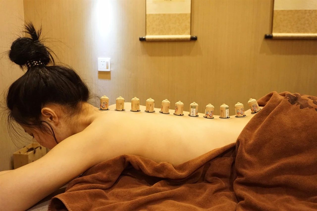 艾灸胃食管反流艾灸哪个穴位,艾灸配穴是几个穴位同时艾灸吗