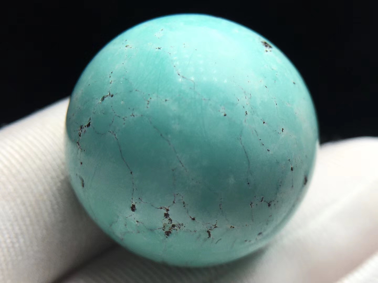 老绿松石与新绿松石价格对比,真正的绿松石价格是多少