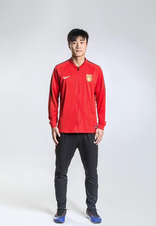 中超停球名场面,中超足球接球失误视频