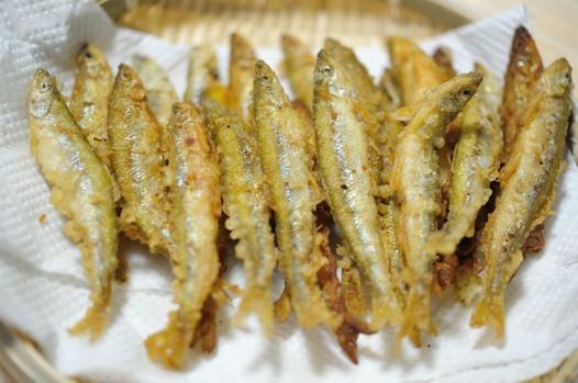 炸小鱼杂鱼的做法,空气炸锅炸鱼排骨做法