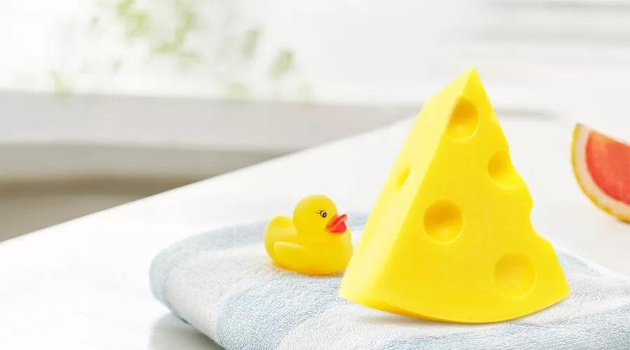 脸上长痘痘的原因和注意事项,脸上长痘痘到底应该怎么解决