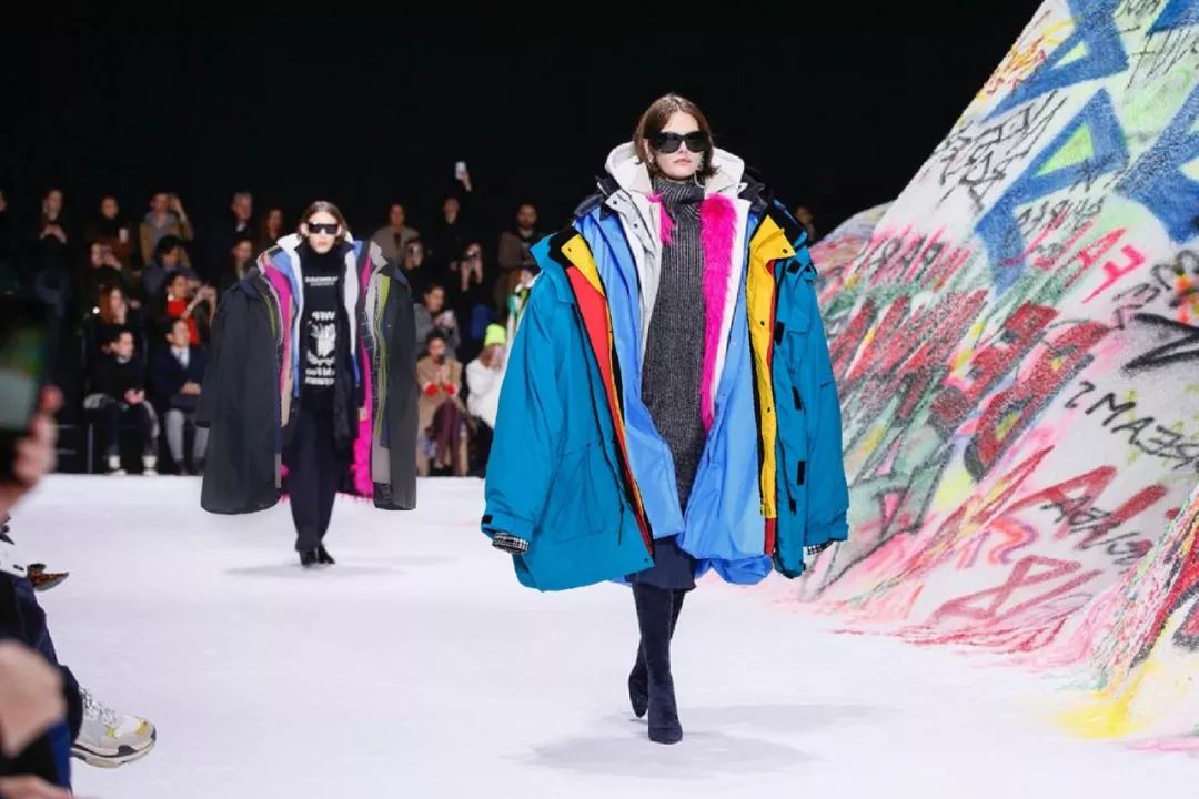 ugg雪地靴就这么穿,ugg红色鞋带雪地靴