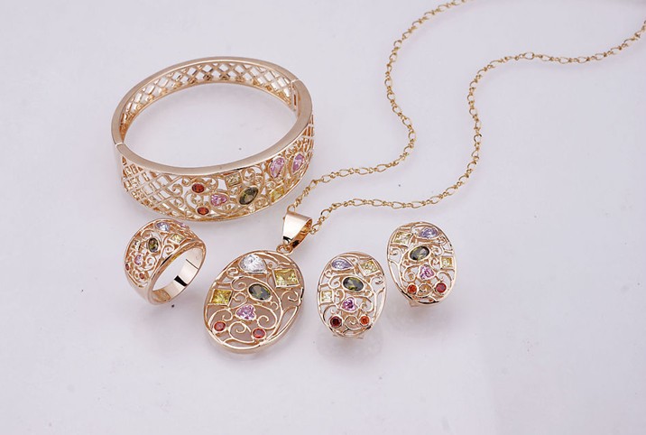 求人办事,送这3样东西,看似有面子,实则很掉价