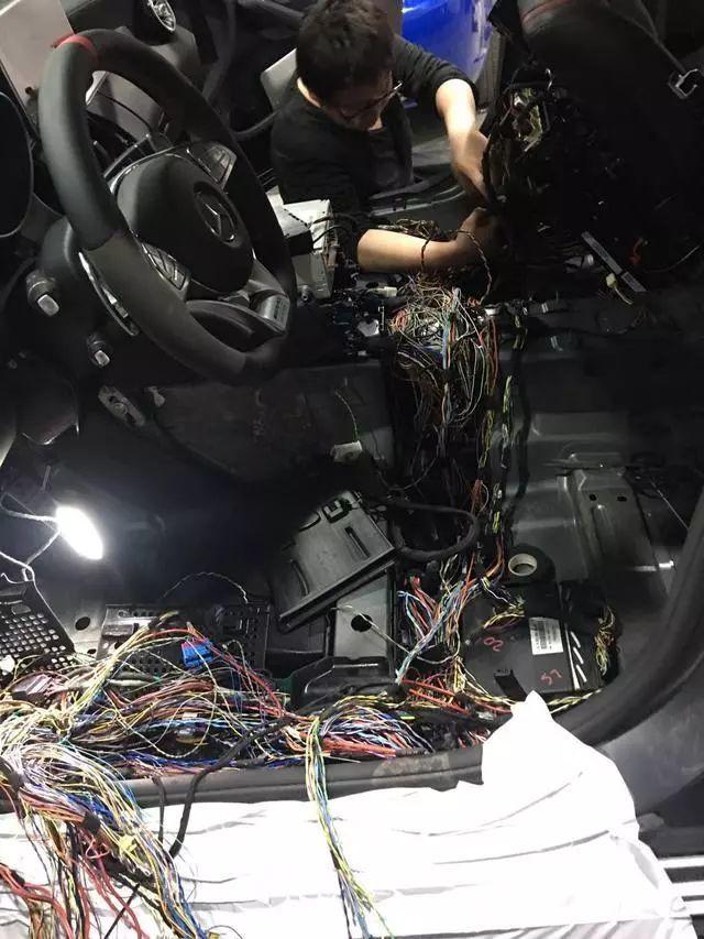 奔驰c200l爆改,奔驰c200爆改迈巴赫s680